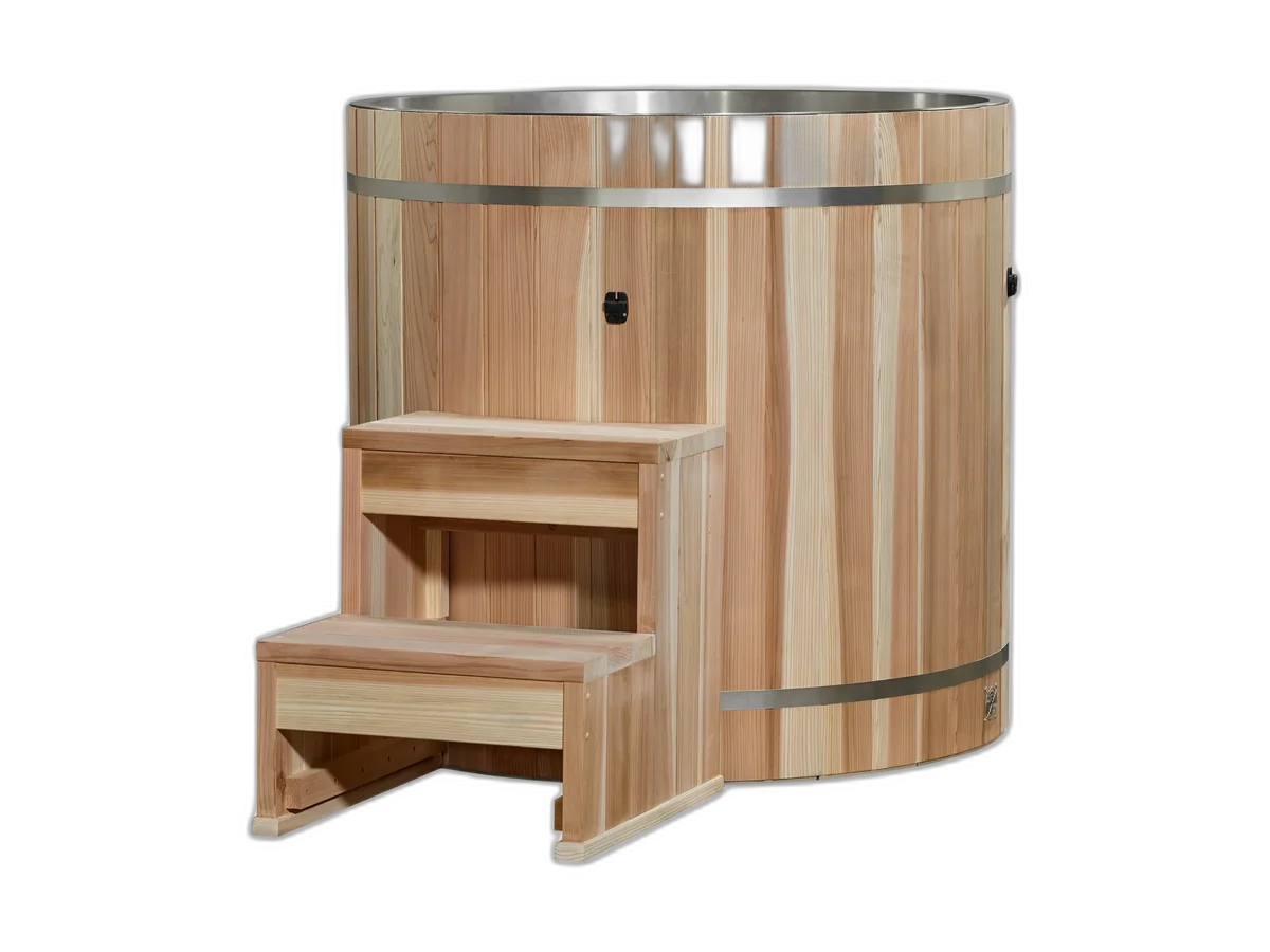 Dynamic Cold Therapy cedar barrel cold plunge with stainless steel interior and step