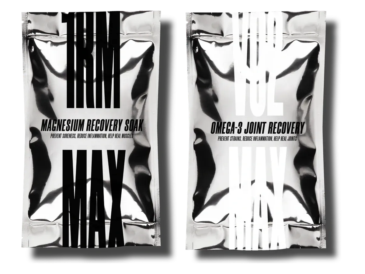 Recovery Labs Magnesium Recovery Soak and Omega-3 Joint Recovery Soak pouches included in the Race Day Bundle.